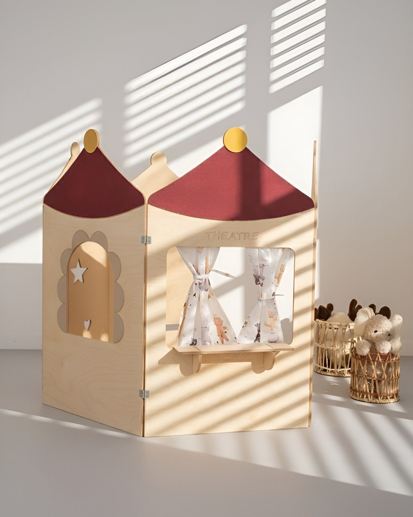 Tiyatro Katlanır Oyun Evi