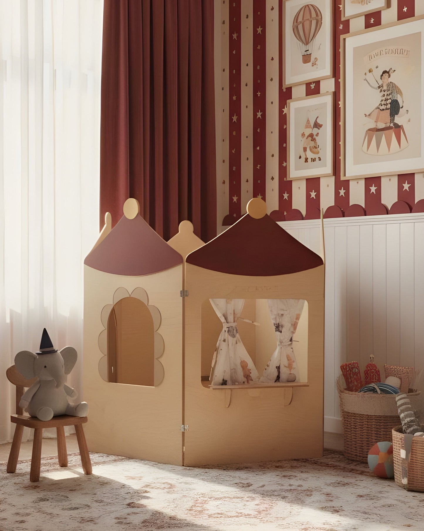 Tiyatro Katlanır Oyun Evi